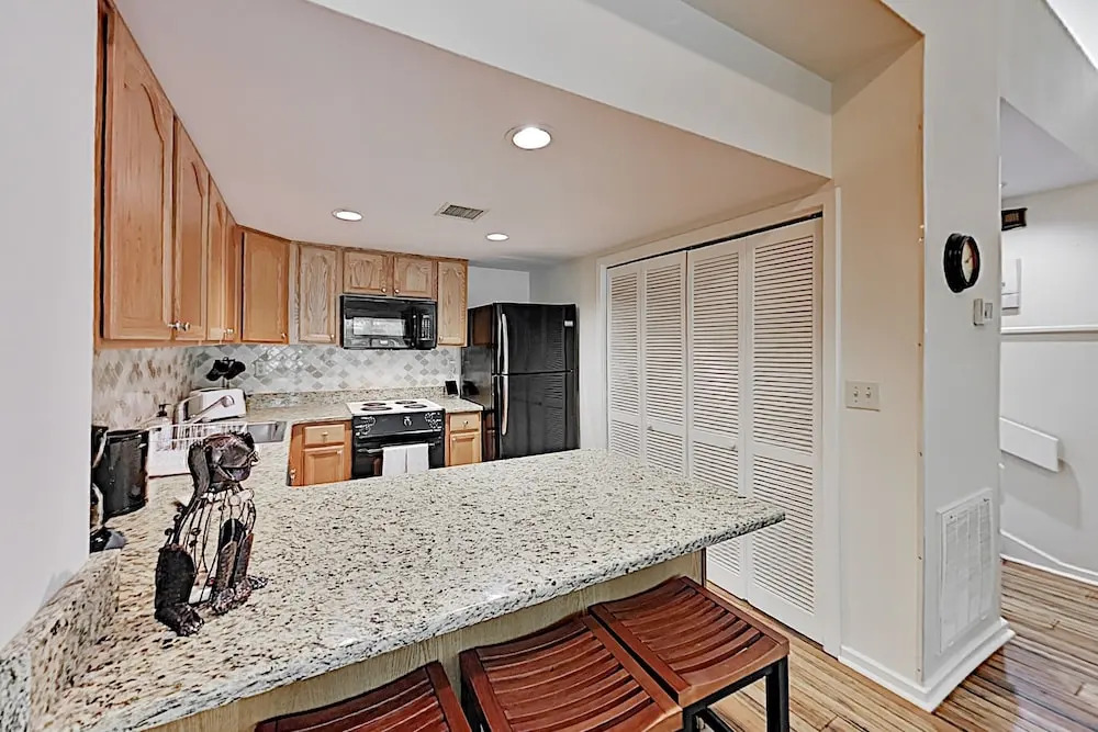 147westd 2 Bedroom Condo