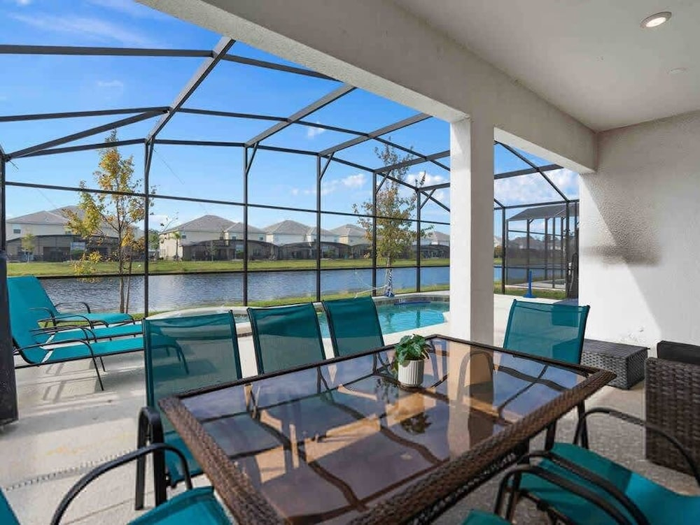 Super Giant - 12bd 12bas - Sleep 38 Near Disney