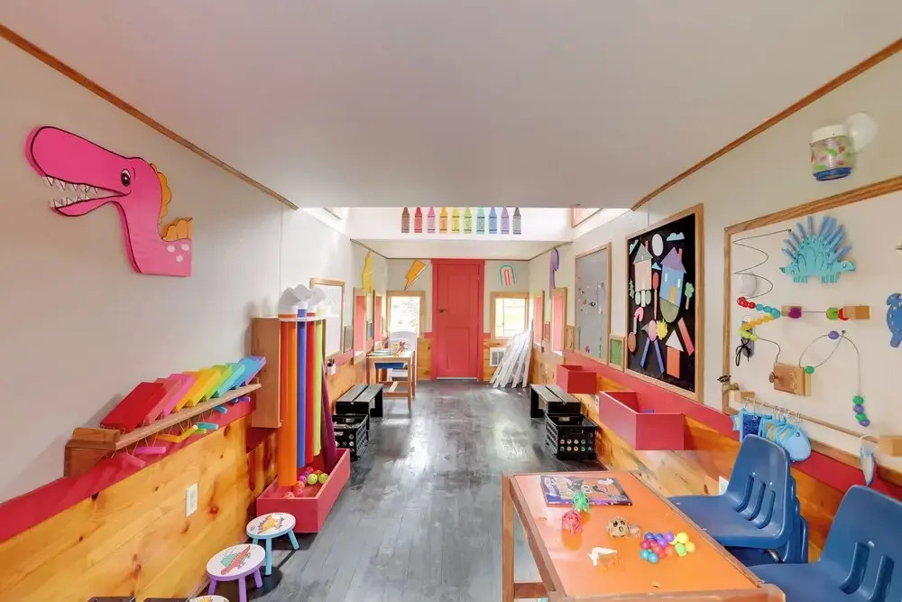 'red NY Central,' Converted Railcar in Dubois!