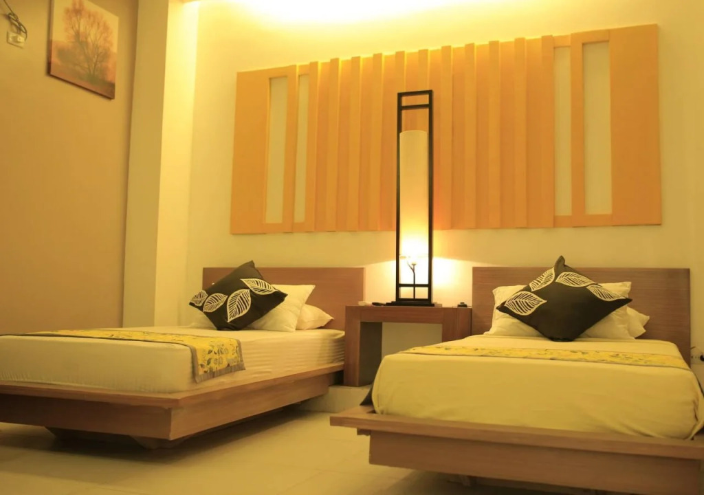 Hotel Monde