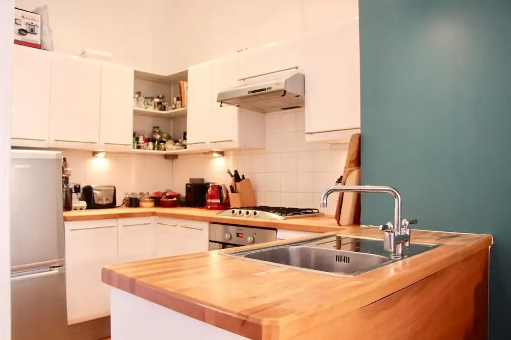 Bright 1 Bedroom Flat in Bonnington