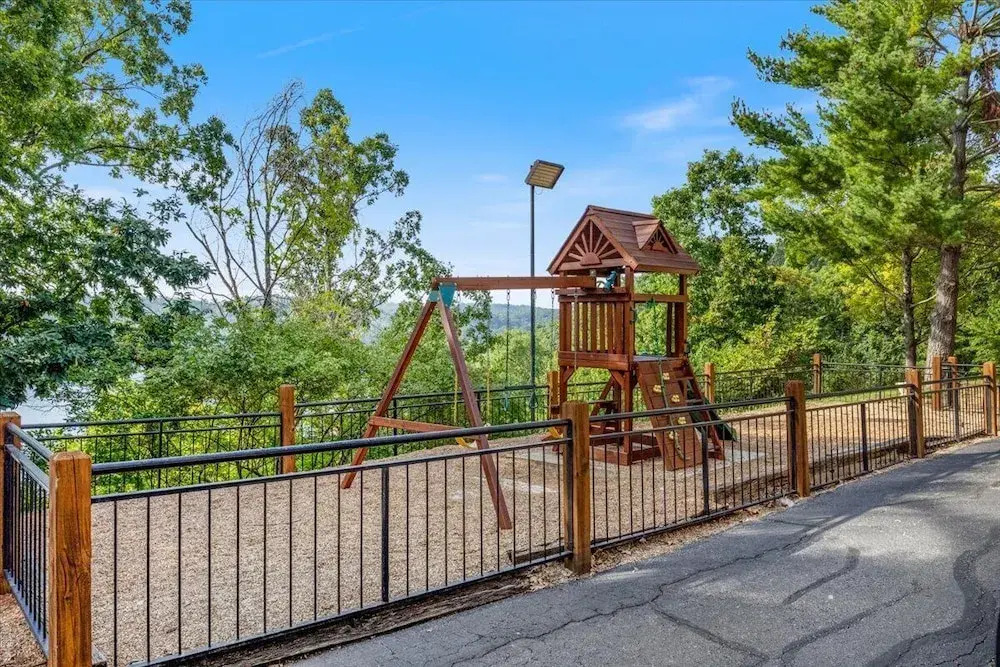 Amazing Main Channel Views With Screened Balcony