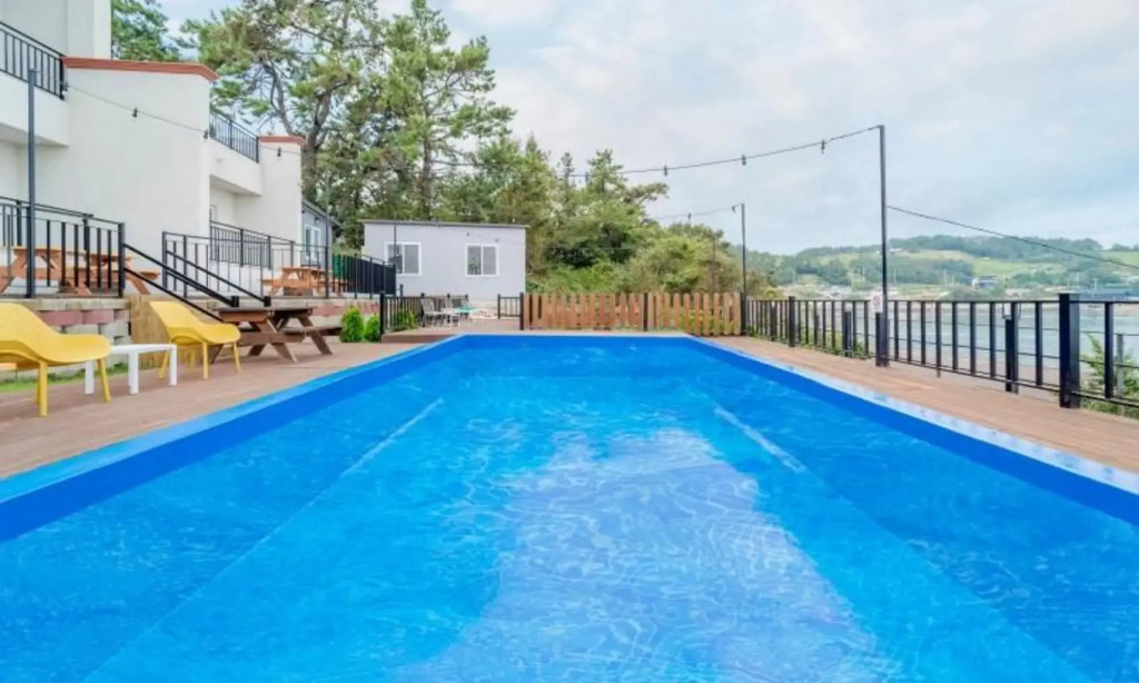 Yeosu Blue Marine Pension
