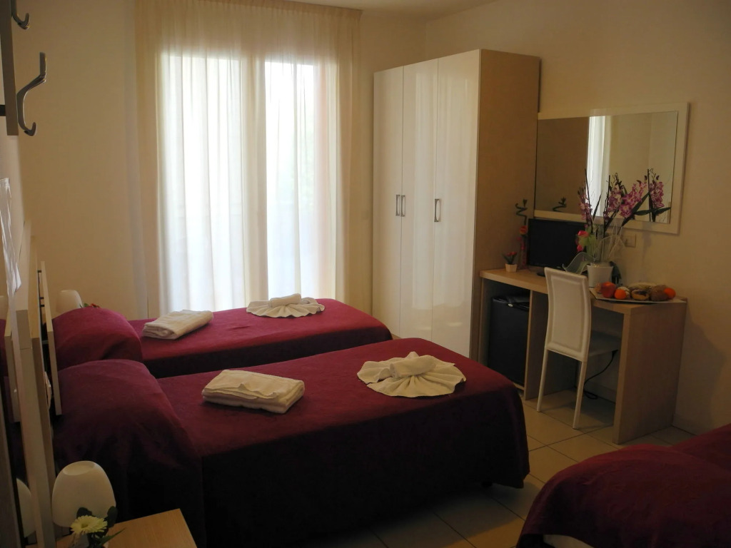 Hotel Tritone