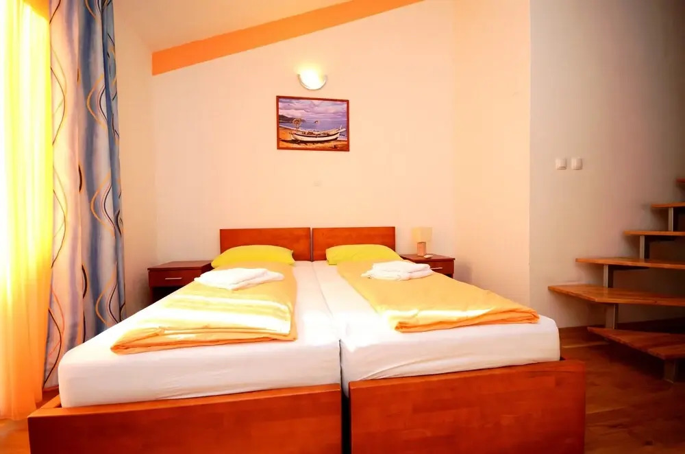 A6 - apt With 2 Balconies, 5 min Walking to Beach
