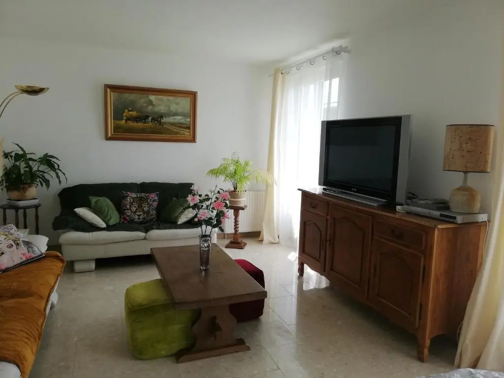 L'Opaline, Jolie Maison avec Jardin 6 pers,10km Honfleur, linge et internet inclus