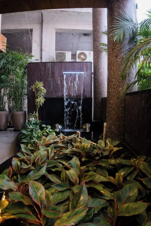 Jains Hotel Rajhans