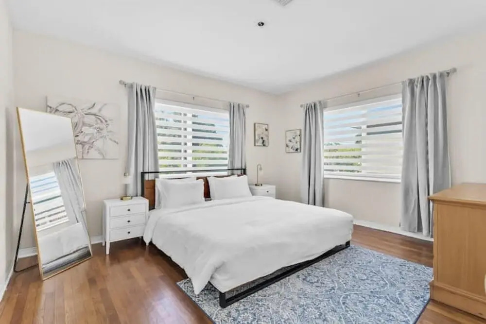 Dream 4 Bed Oasis With Pool Parking For 2 Cars