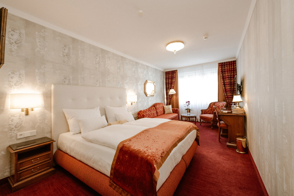 Hotel Stefanie - VIENNAS OLDEST HOTEL