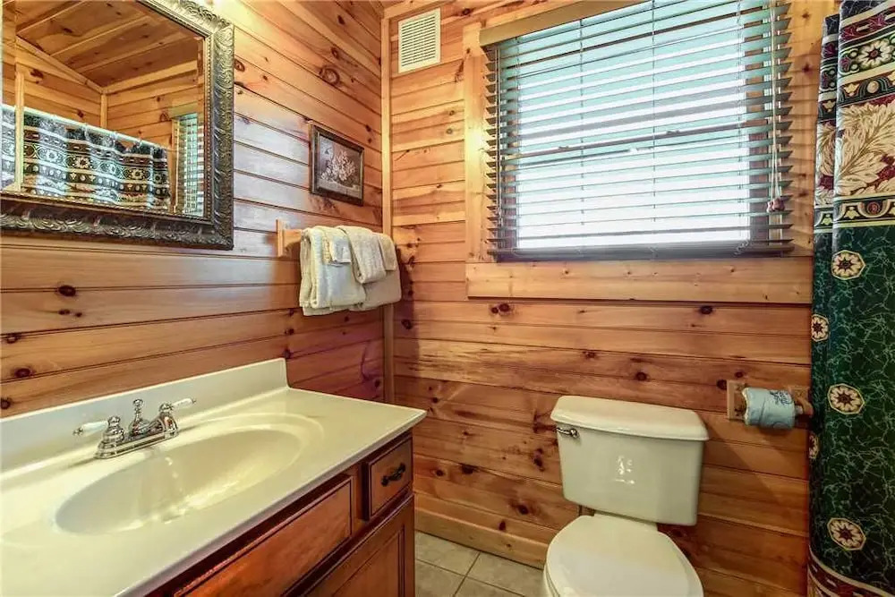 Mountain Dreams II 3 Bedroom Home with Hot Tub