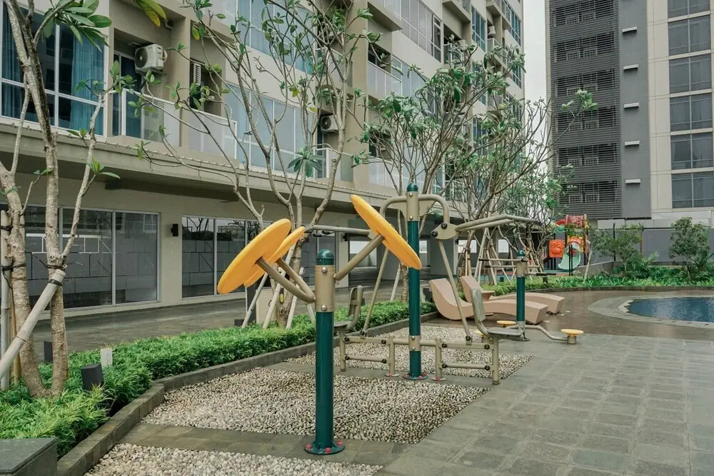 Fully Furnished And Cozy Studio At Green Sedayu Apartment
