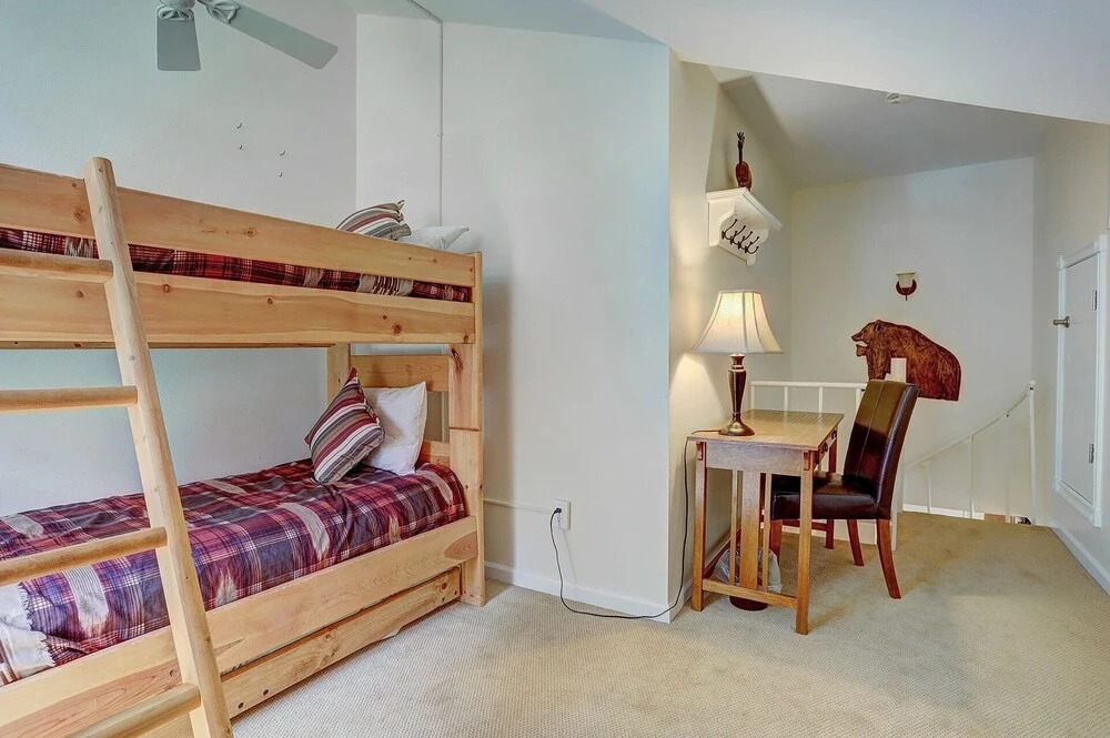 1182 Flying Dutchman 2 Bedroom Condo by RedAwning