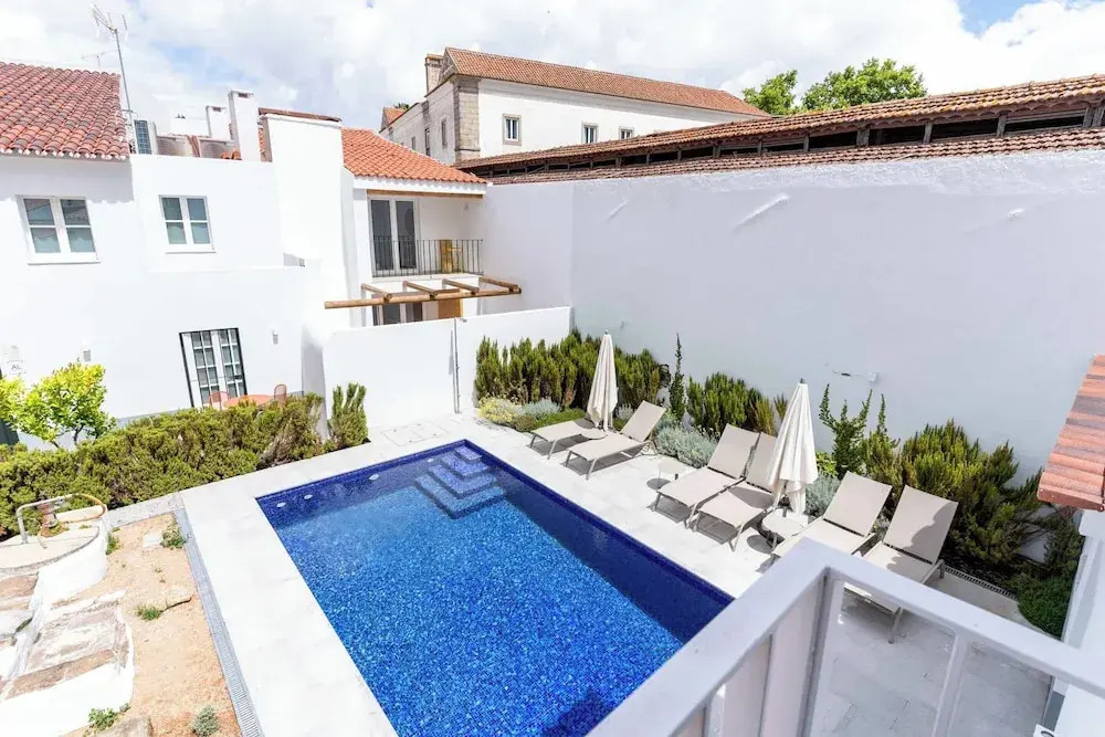 Limehome Evora Rua de Machede 52