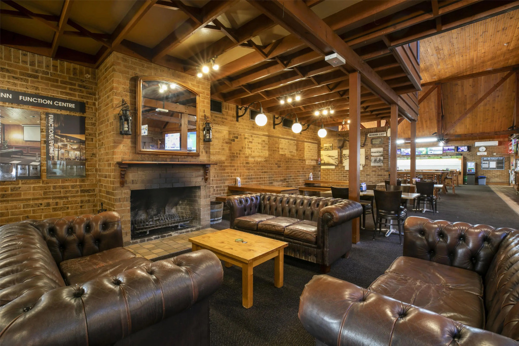 Nightcap at Macquarie Inn