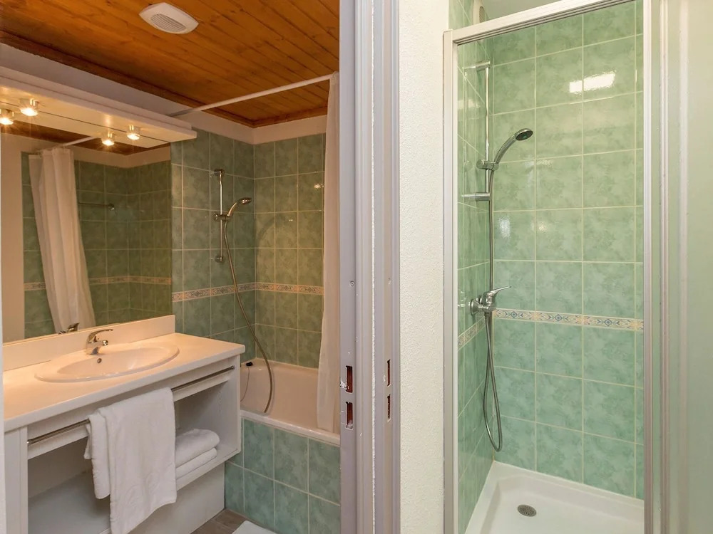 Apartment with a balcony or terrace near the piste