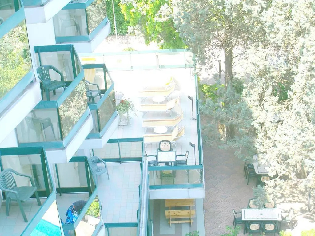 New Tiffanys Park