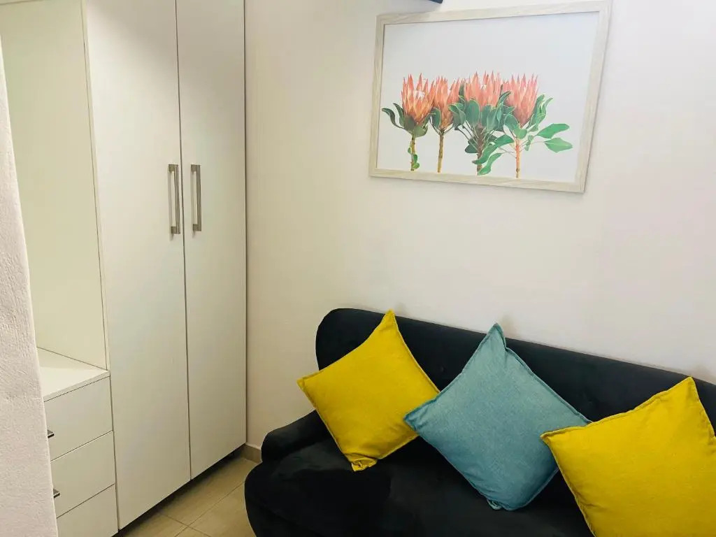 36 frere road shelly beach , margate