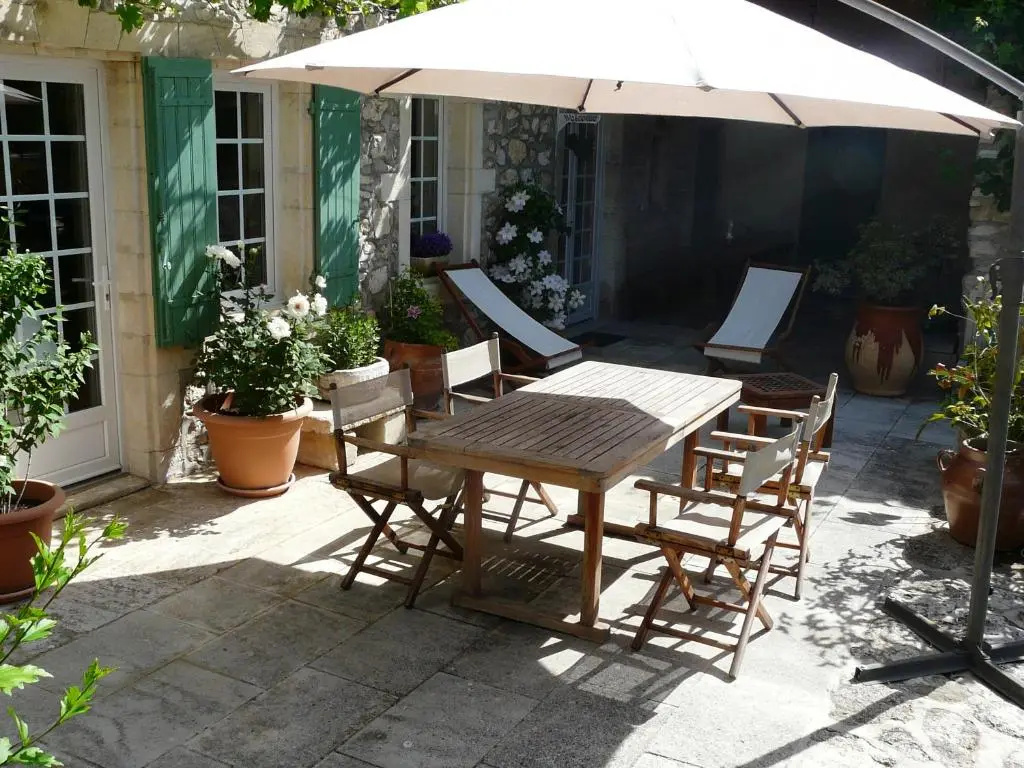 Partie de Mas Provençal de Charme, Avec Une Grande Piscine, Située En Campagne Proche D'Eygalières, Au Coeur 4 Personnes, Ls1-117 Ben Vengu