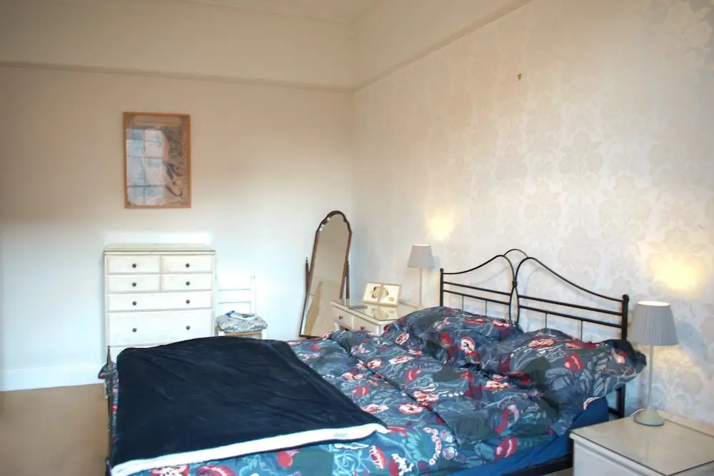 2 Bedroom Apartment in Traditional Tenement