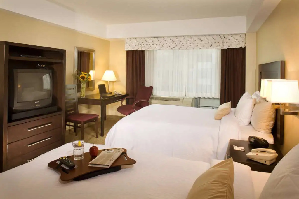 Hampton Inn & Suites Boston Crosstown Center