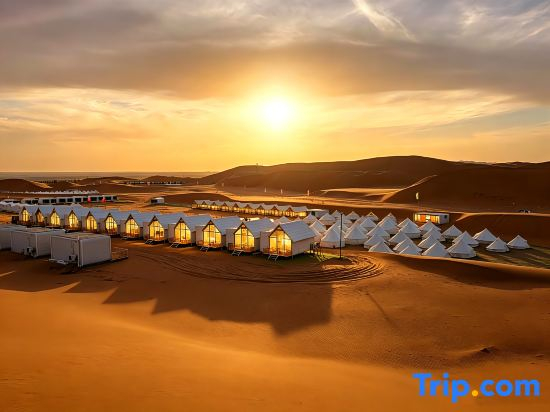 Zhongwei Tengger Desert Star Camping B&B