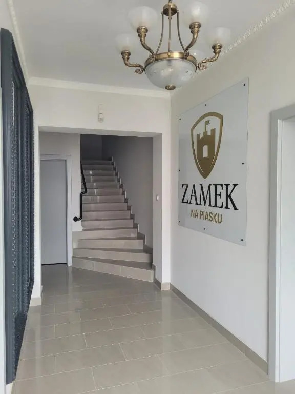 ZAMEK NA PIASKU - Tuż przy Plaży