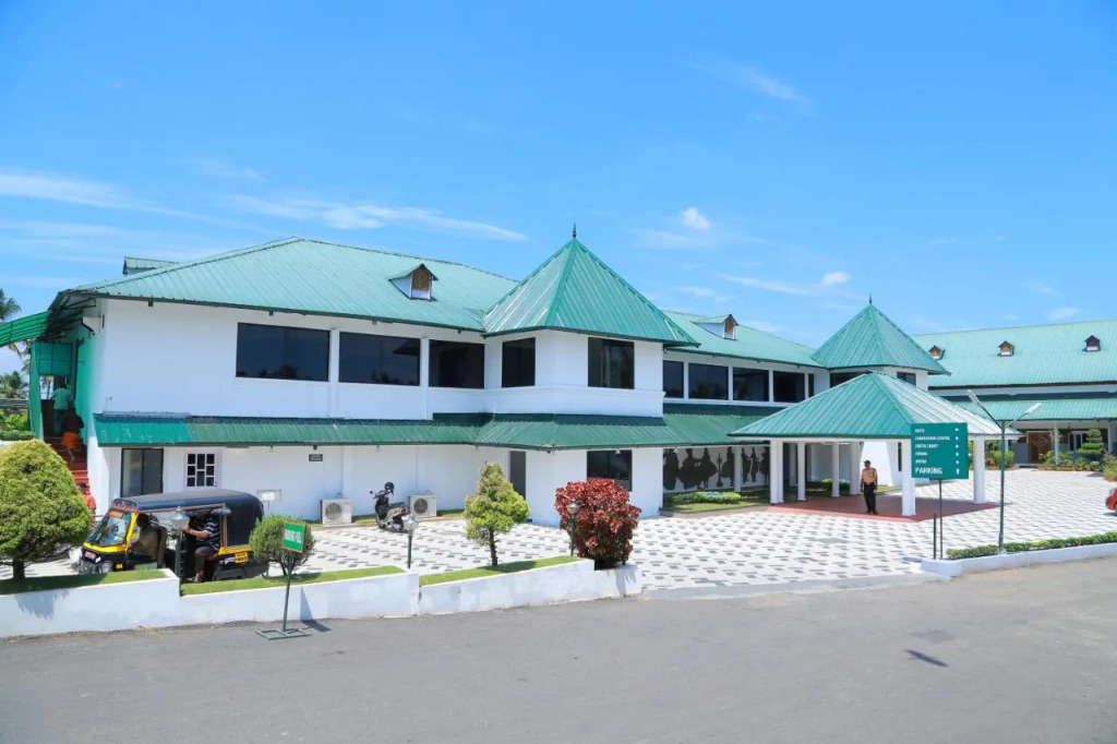 Contour Backwaters Hotel Resort & Convention Centre