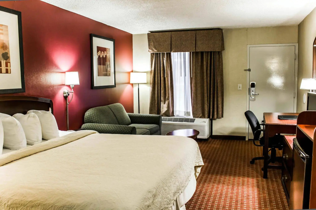 Quality Inn Roanoke Rapids