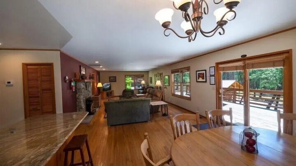 Scenic Wonders Apple Tree Home 3 Br