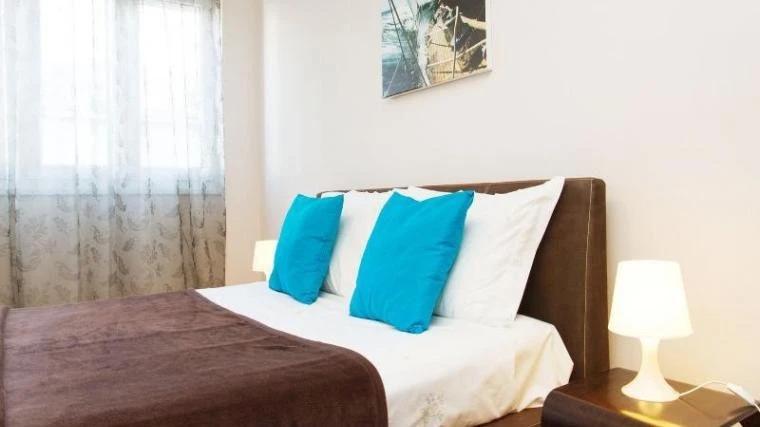 One Bedroom Apartment City Wave