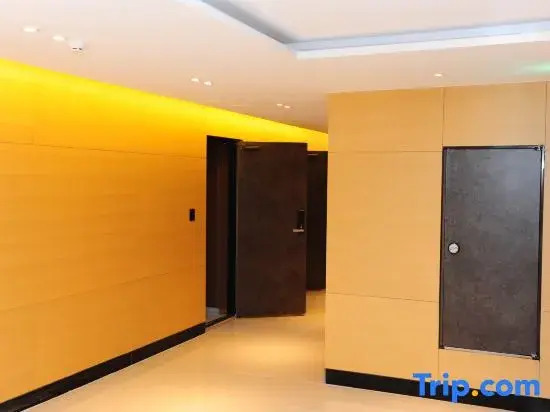 Noble Hotel