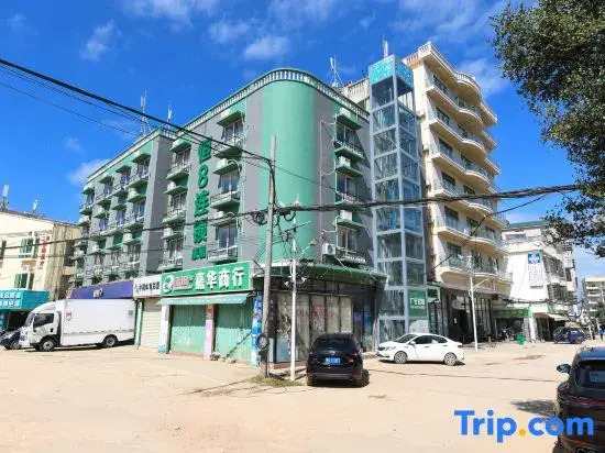 Heng 8 Chain Hostel (Sanya Yalong Bay Avenue)