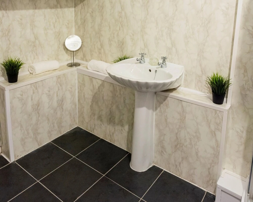 5 Bedroom House Newcastle
