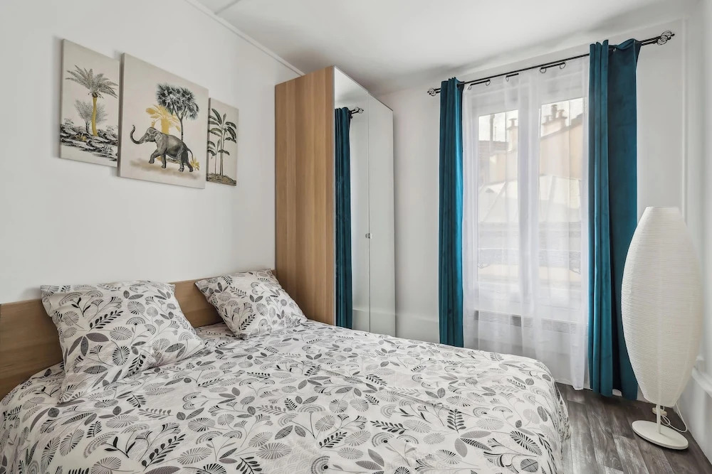 Paris 1BR in front of Montparnasse Tower