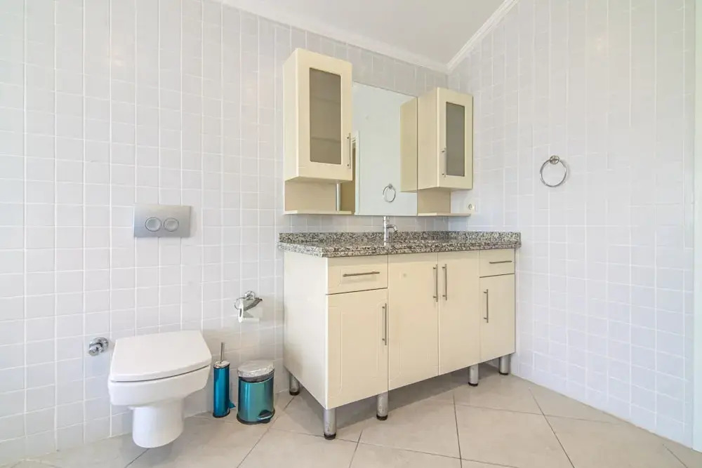 Aqua Apartments