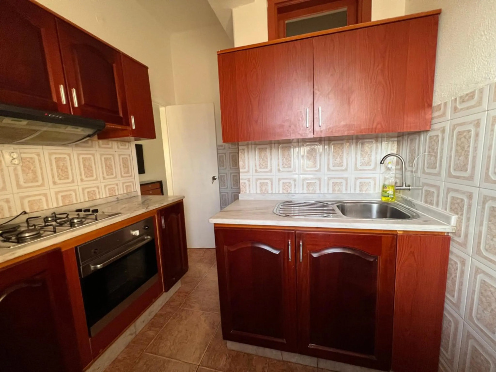Apartamento África T2 em Zona Comercial de Luanda