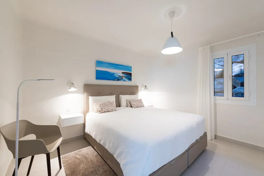 Cute apartment next to beach. P27 Swimming pool