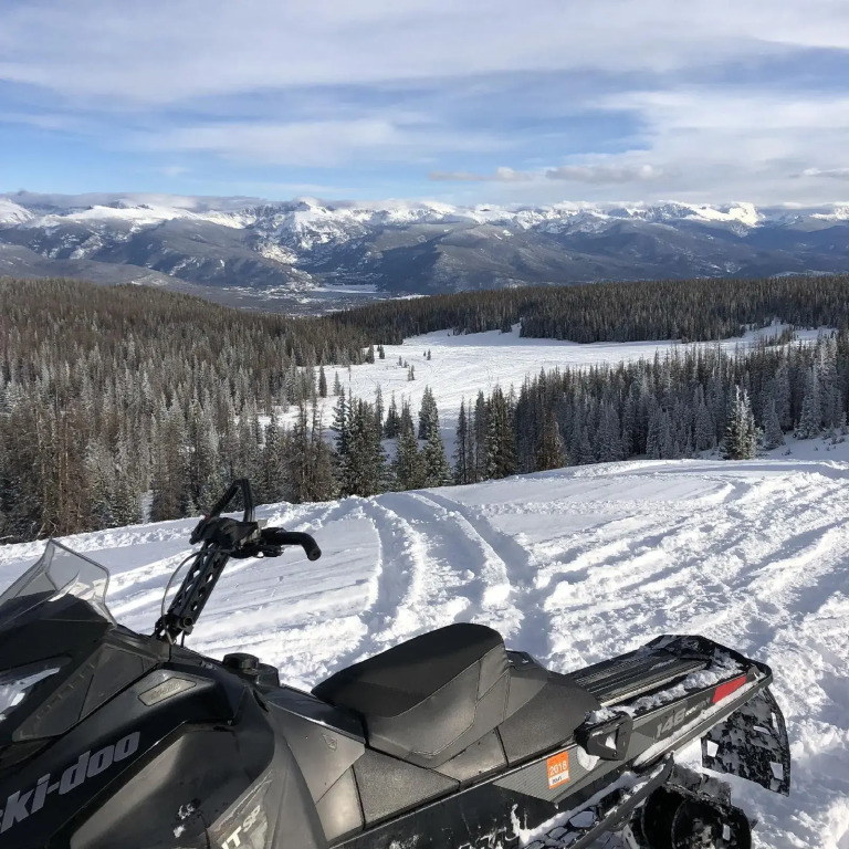 Spirit Lake Lodge