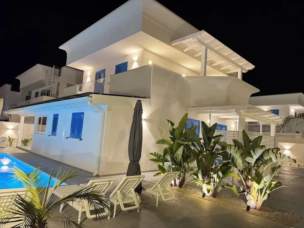 Onda Bianca Luxury Apartments