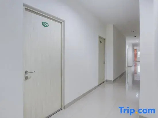 Townhouse Oak near The Park Mall Solo formerly D’Nawasena Guest House