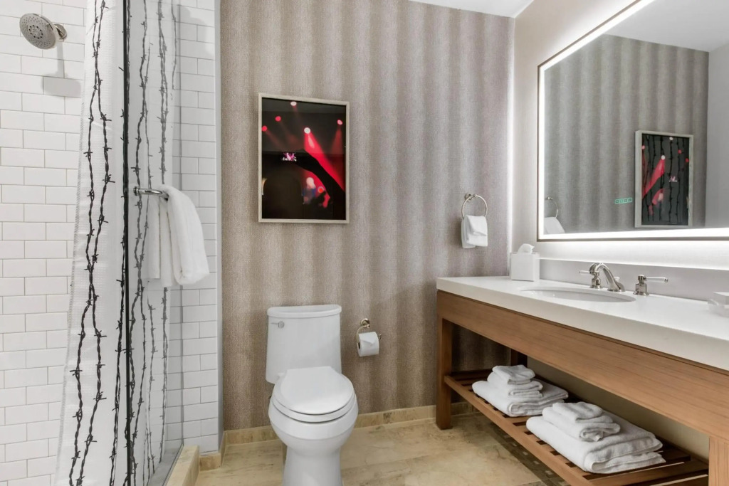 Cambria Hotel Nashville Downtown