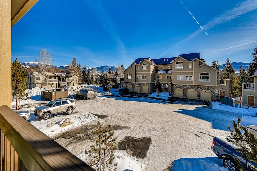 The Pointe Town Homes by CRMR