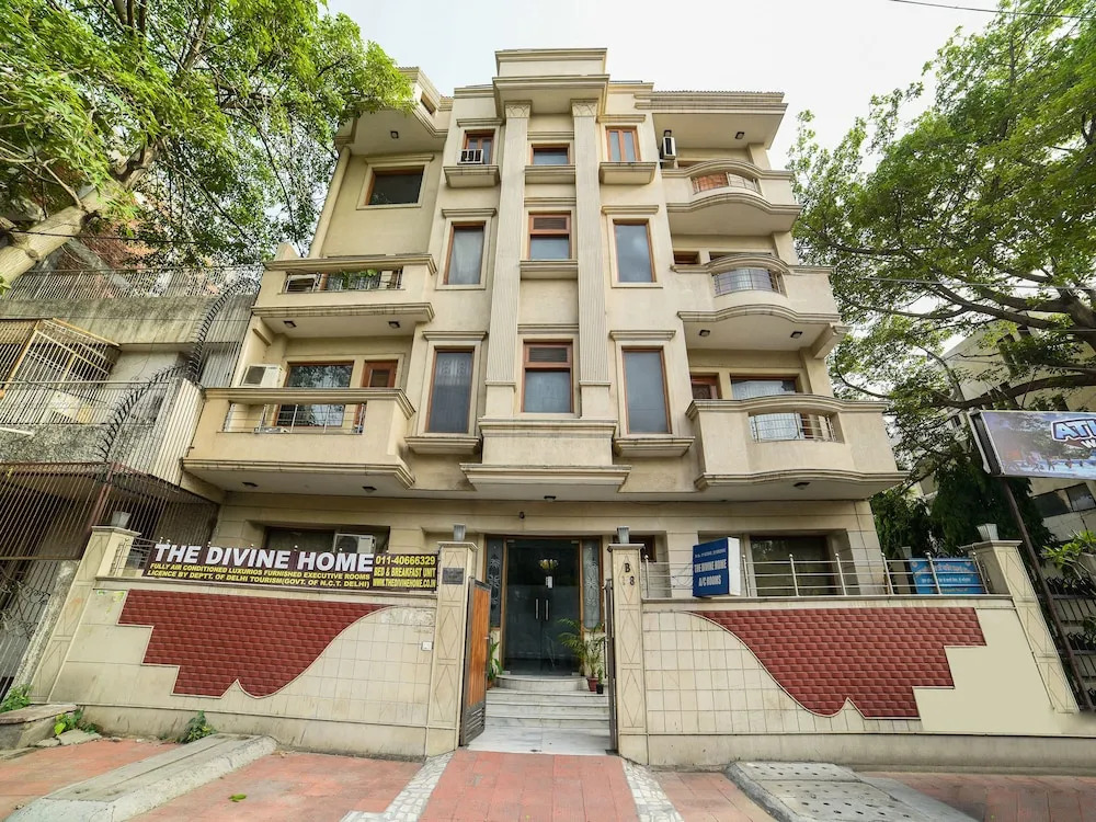 OYO 1768 Home Stay The Divine Home