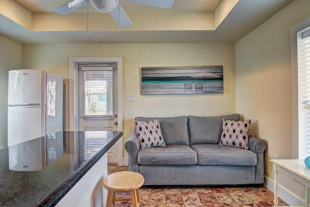 Trip - 1 Br Home