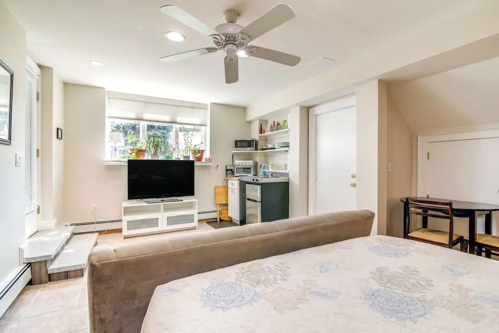 Pet-friendly Garden Studio ~ 25 Mi to Boston!