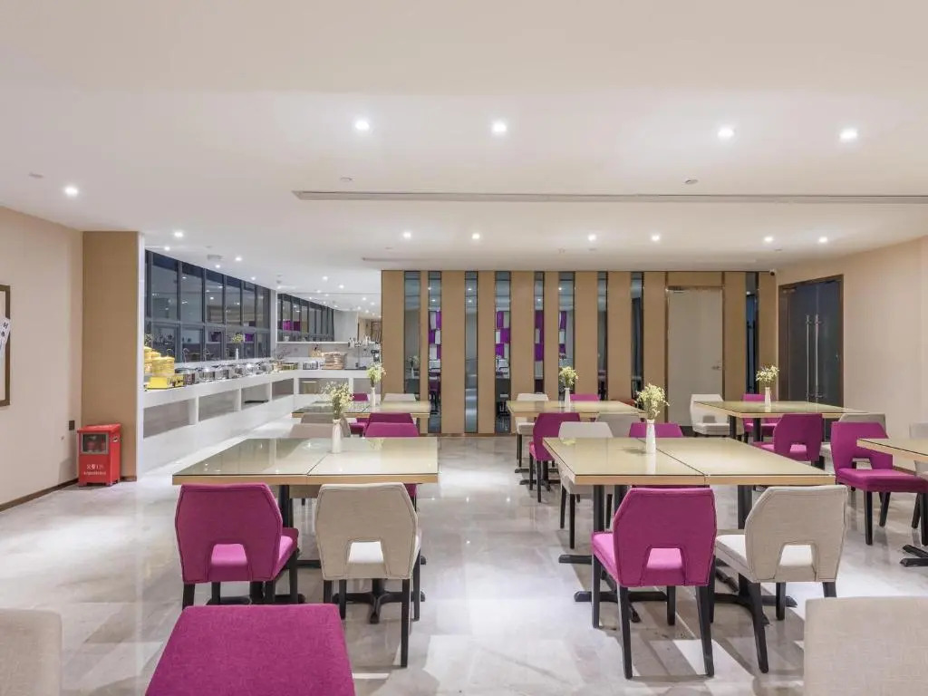 Lavande Hotel·Foshan  Zhoucun Liguang Road Xunfenggang Metro station