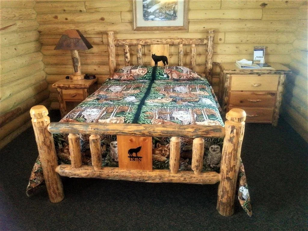 Wolf Den Log Cabin Motel and RV Park