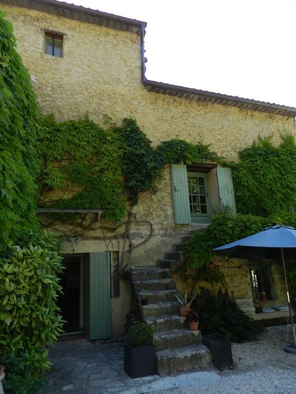 Les Acanthes