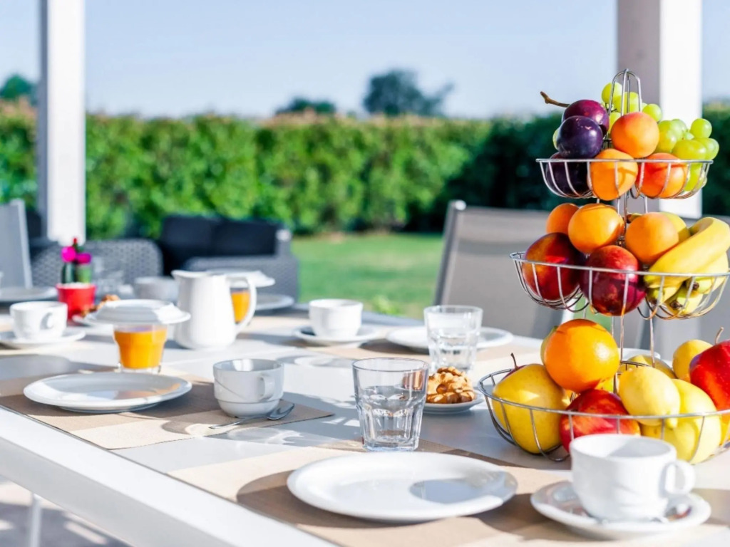 Modern and Elegant Villa With Pool and Wellness Room-villa Benessere
