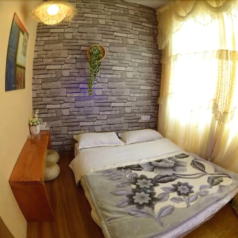 Kuanzhai Xiangzi Holiday Hotel